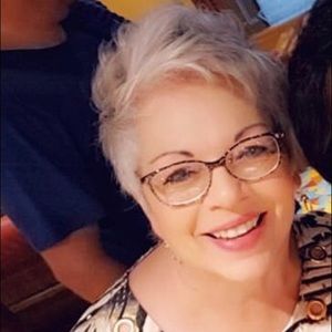 Meet your Posher, Melanie